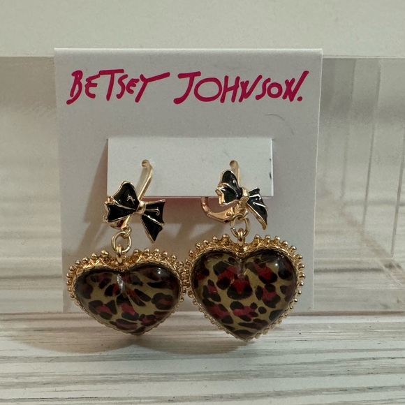 Betsey Johnson Leopard Heart Earrings - Picture 5 of 5